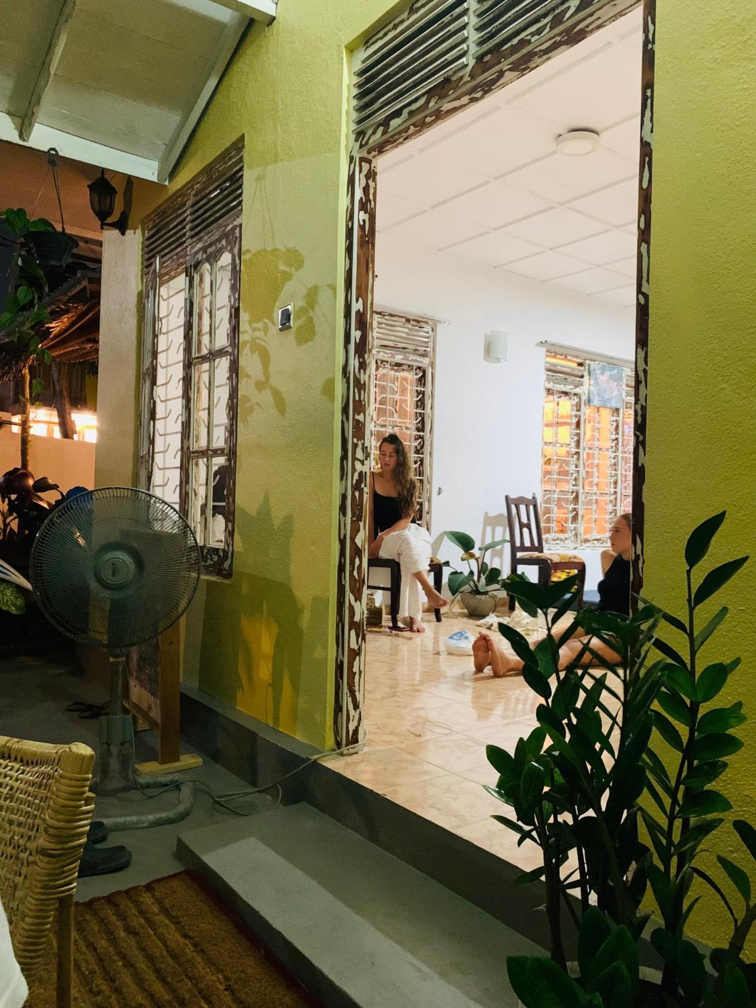 Hotel Dreamy Surf House Weligama Exterior foto